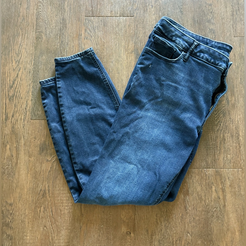 Old Navy size 20 denim jeans high rise, Rock Star Super Skinny.  Smooth pockets